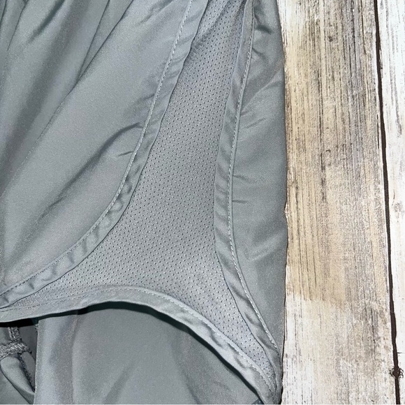 Nike Grey Tempo Shorts - Picture 2 of 4